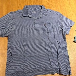 Vineyard Vines cotton collared shirt. Striped pattern. Color blue. Size large.